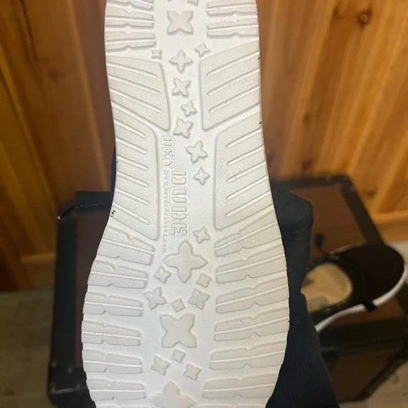 Hey dude slip on woman’s shoes - Picture 4 of 6